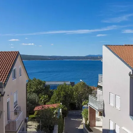 In Crikvenica Ii 公寓 *